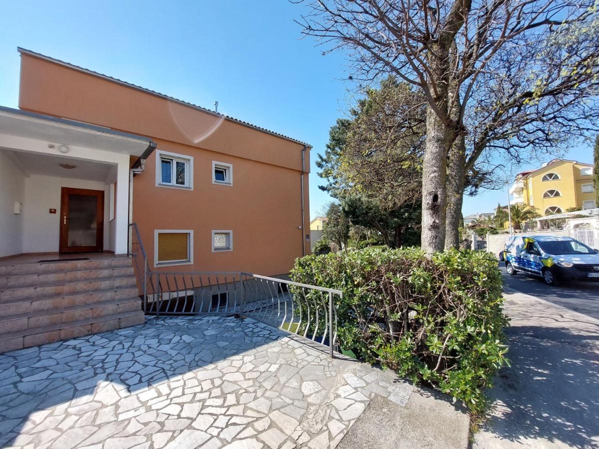 Apartments Faran Crikvenica Exterior photo