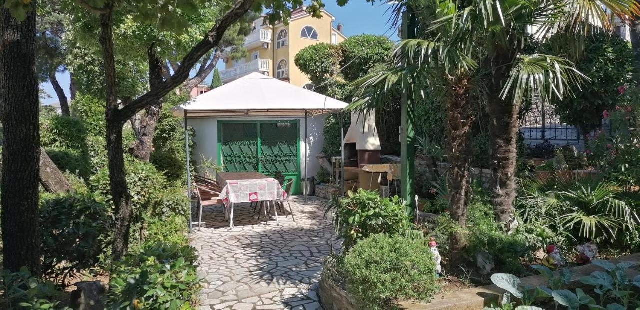 Apartments Faran Crikvenica Exterior photo